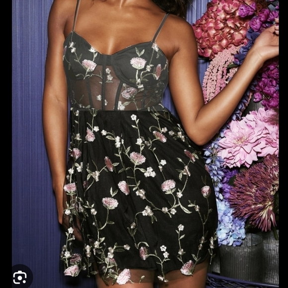 Lulus naturally charming black floral embroidered bustier mini dress - Picture 5 of 15
